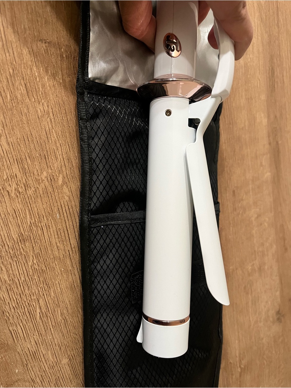 T3 White Curling Iron with Rose Gold Accents